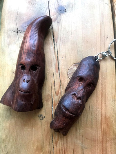 Make your own reclaimed wood souvenirs